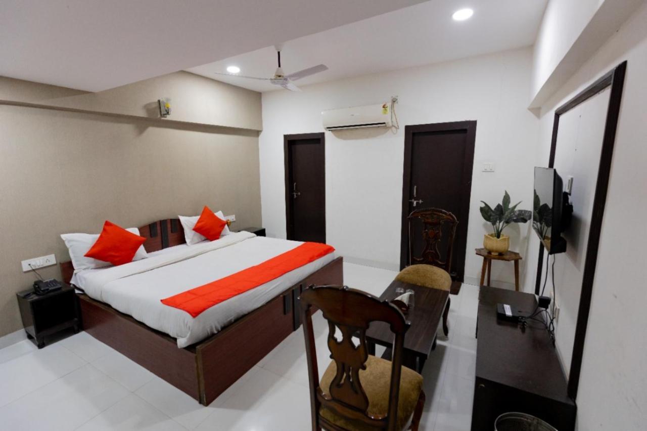 Hotel Deendayal Korba Esterno foto